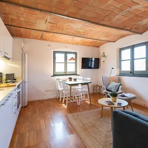 Bravissimo Raims Penthouse Apartment Girona